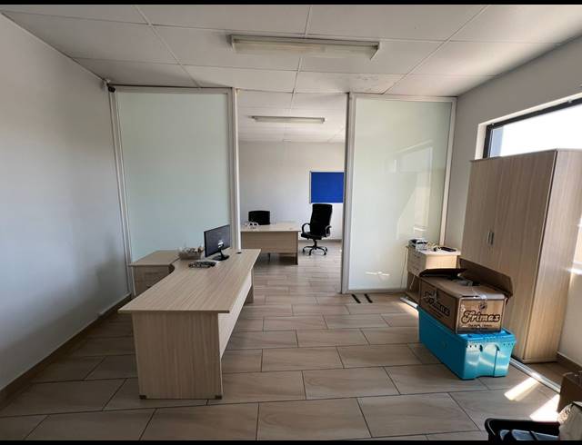 2,500M² WAREHOUSE TO LET IN SAMRAND BUSINESS PARK